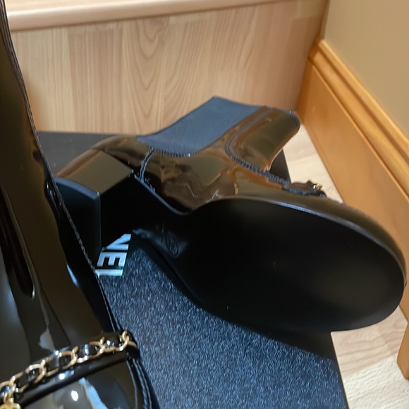 New in Box Authentic Chanel Booties, size 39 - Picture 8 of 8